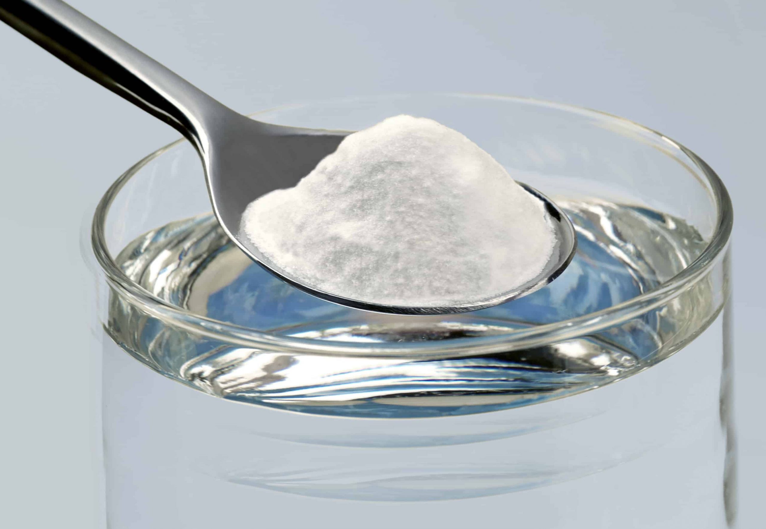 Baking soda to clean lash extension