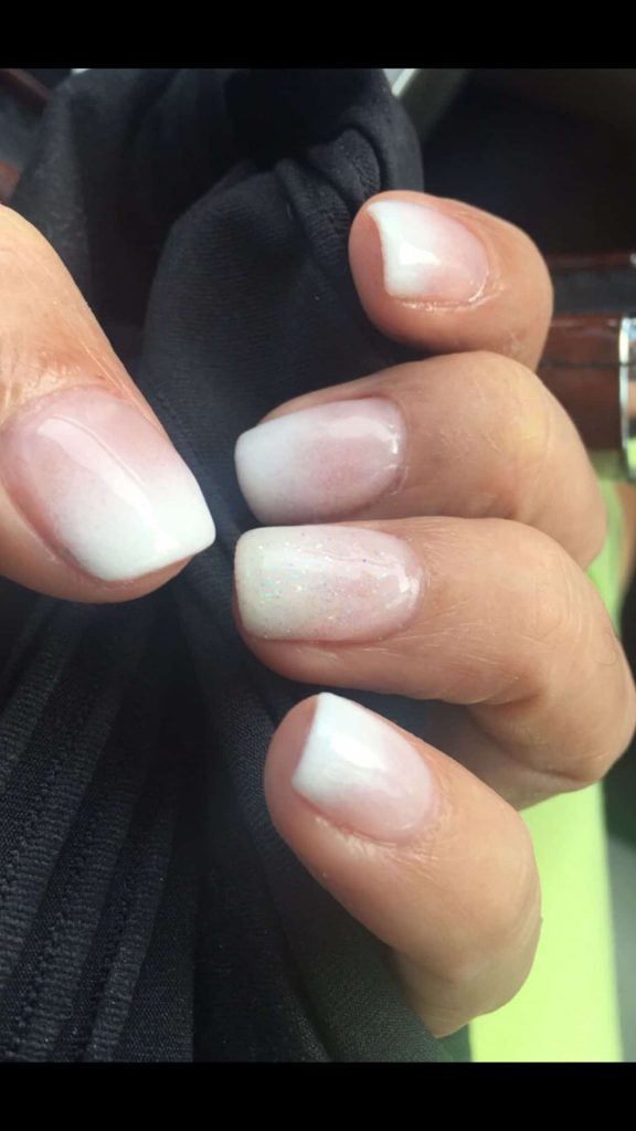 Acrylic VS Dip Nails Best Manicure For Your Nails Is? Blushastic