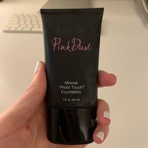 Pink Dust Mineral Photo Touch Foundation