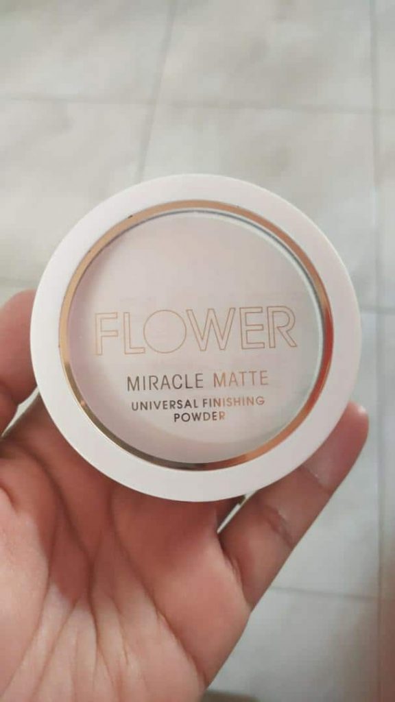 FLOWER Beauty Miracle Matte Universal Finishing Pressed Powder