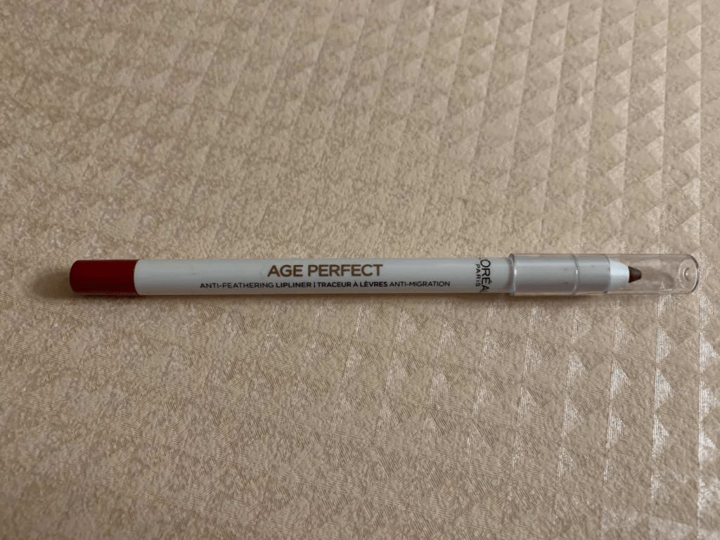 L'Oreal Paris Age Perfect Lip Liner