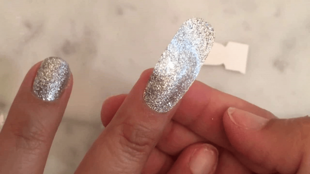 nail strip application 